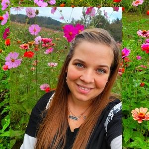 Meet your Posher, Kayla